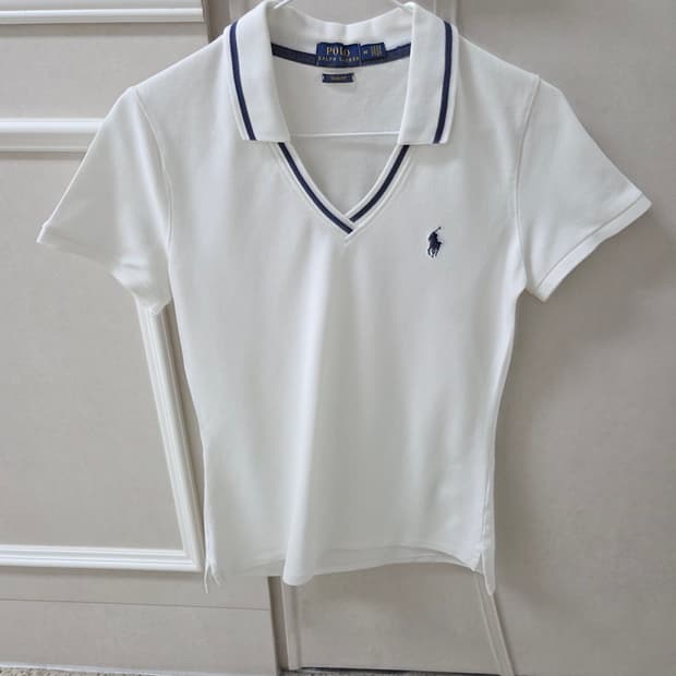 폴로 랄프로렌 화이트 v넥 카라 티셔츠