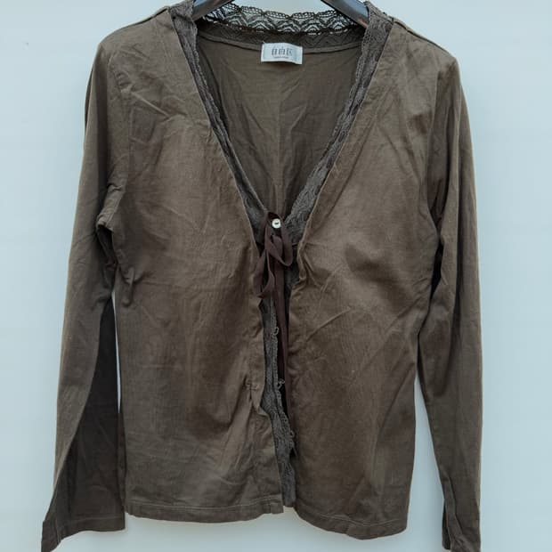 프릴 카키 가디건 탑