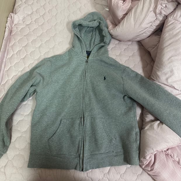 폴로 후드집업