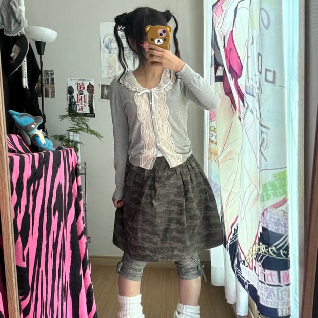 카모 핀턱 플레어 스커트
