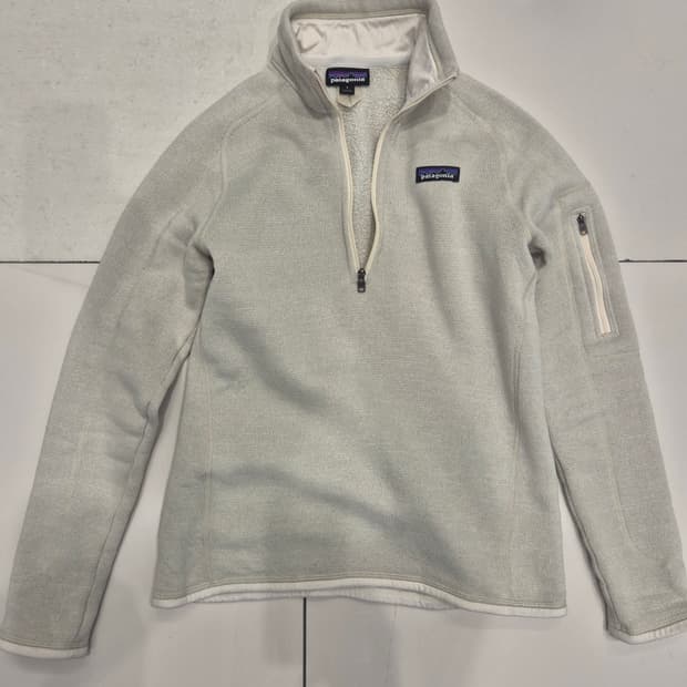 파타고니아 반 지퍼형 사이즈 s 판매합니다 