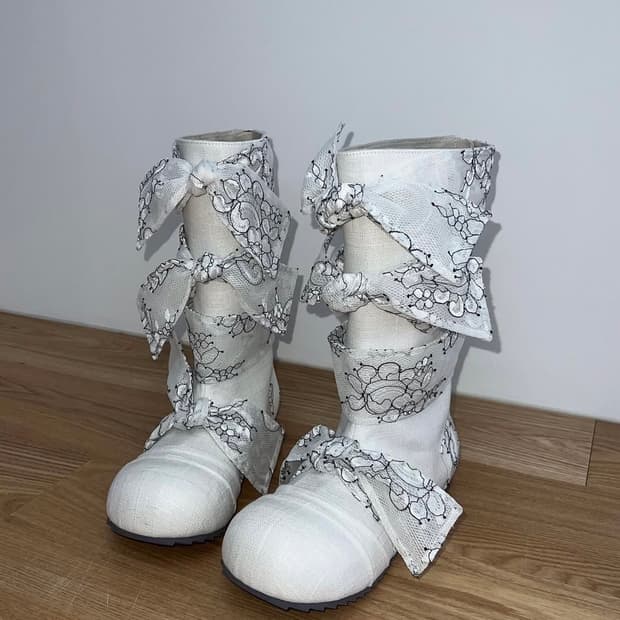 venicew 25ss lacey boots