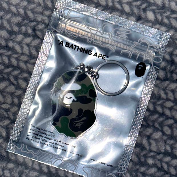 베이프 빅사루 헤드 카모 키링 그린