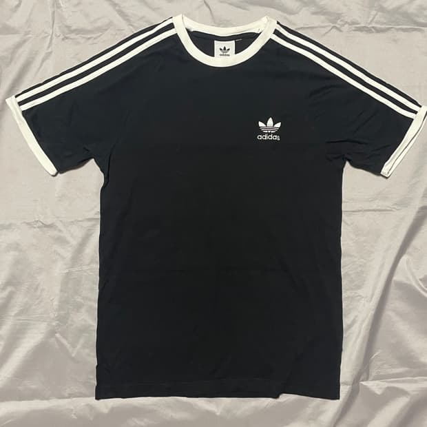 아디다스 오리지널 링거티 반팔 XL 105