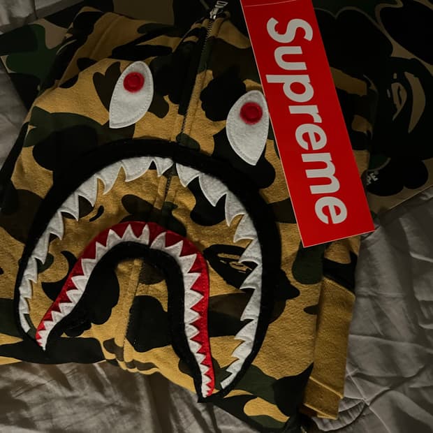 BAPE 1st ponr샤크후드 황계-M