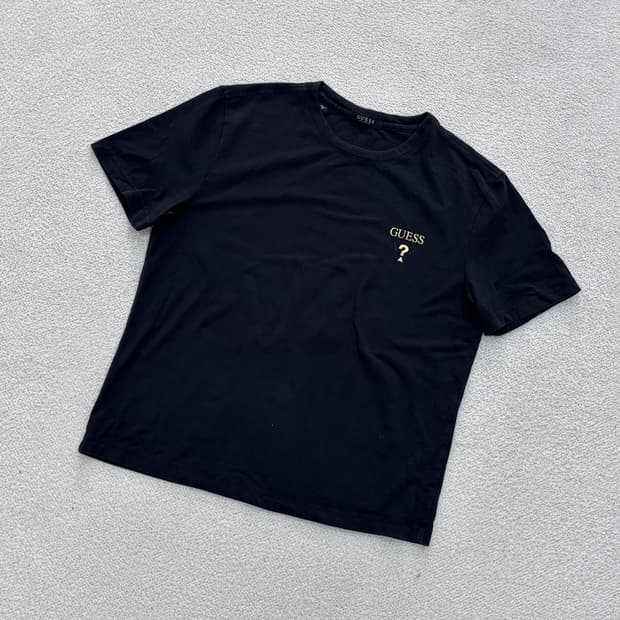 M 게스 삼각로고 반팔 티셔츠 0420E