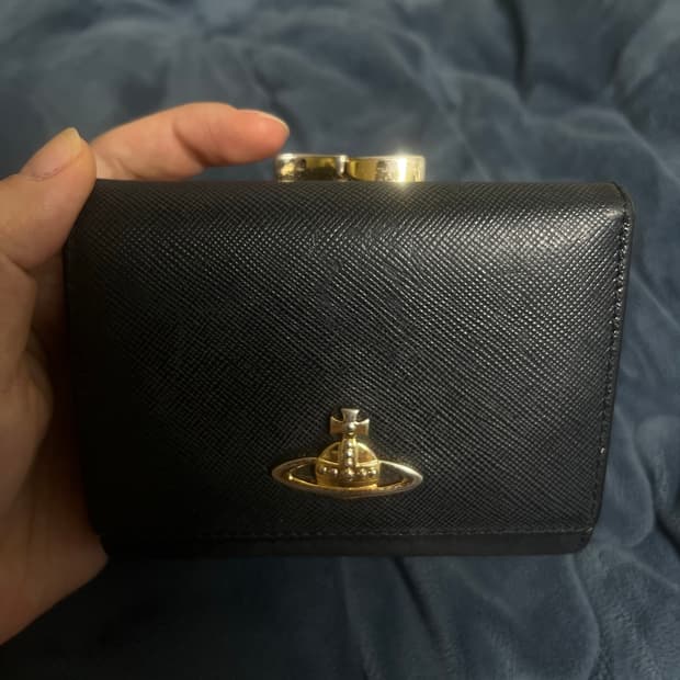 비비안웨스트우드 지갑