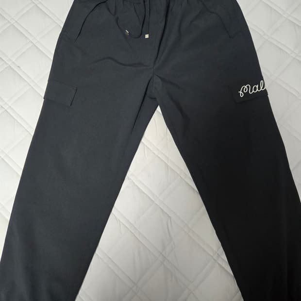 백화점 구매 /25년도 말본(Malbon) 남성 포켓 조거 팬츠 /31사