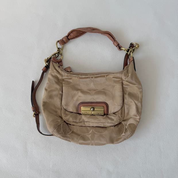 코치(COACH) 모노그램 숄더백(크로스 가능, 상태 확인)