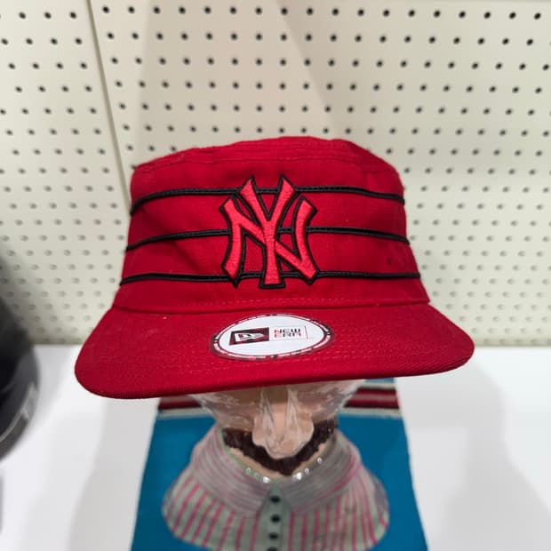 00s New era pillbox NY 🧢