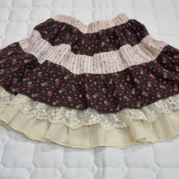 빈티지 플로럴 티어드 스커트