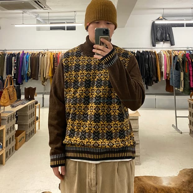 JW ANDERSON x UNIQLO turtleneck knit