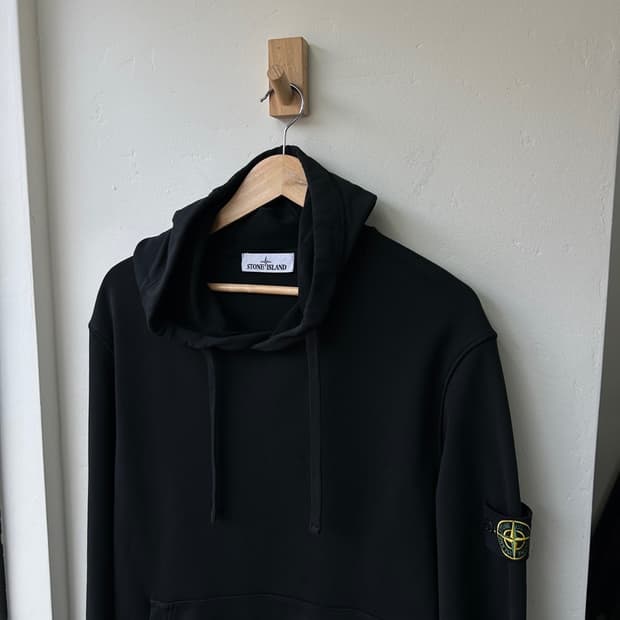 16734 - 23S/S 스톤아일랜드 와펜 후드티 