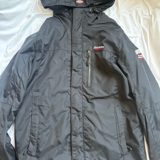 디키즈 딱붙 바람막이