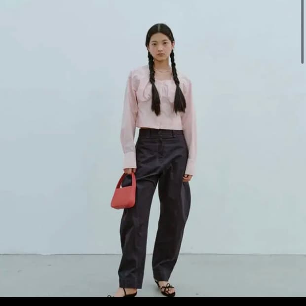 ethos curve trousers 에토스 커브 팬츠 (네이비)