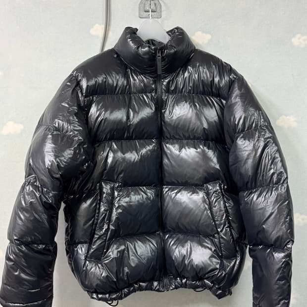 무탠다드 유광 패딩 m