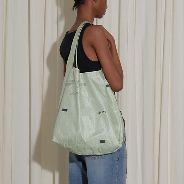 엔오르 TYPO REVERSIBLE BAG - GREEN (새제품)