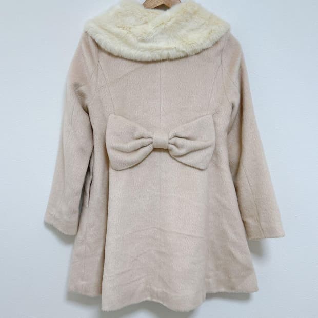 리즈리사 빅 리본 연핑크 퍼 코트 