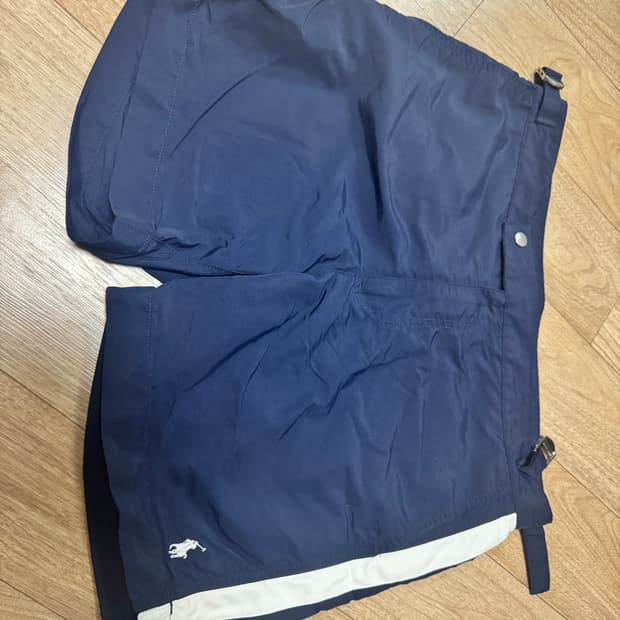 폴로 반바지 M사이즈 판매