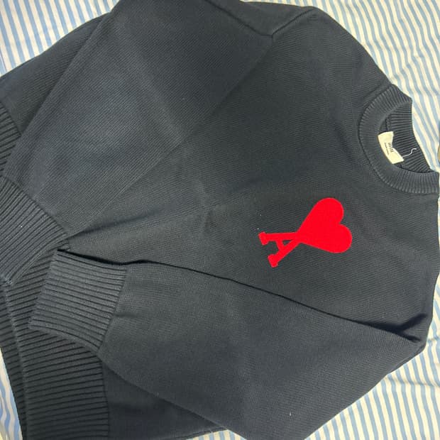 아미 오버사이즈 스웨터