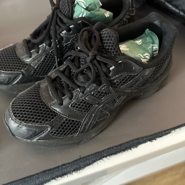 아식스 젤 1130 블랙 250 사이즈