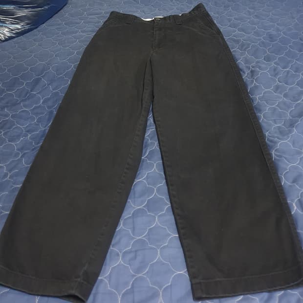 유니클로 U 와이드핏 코튼 치노팬츠 블랙 (30)