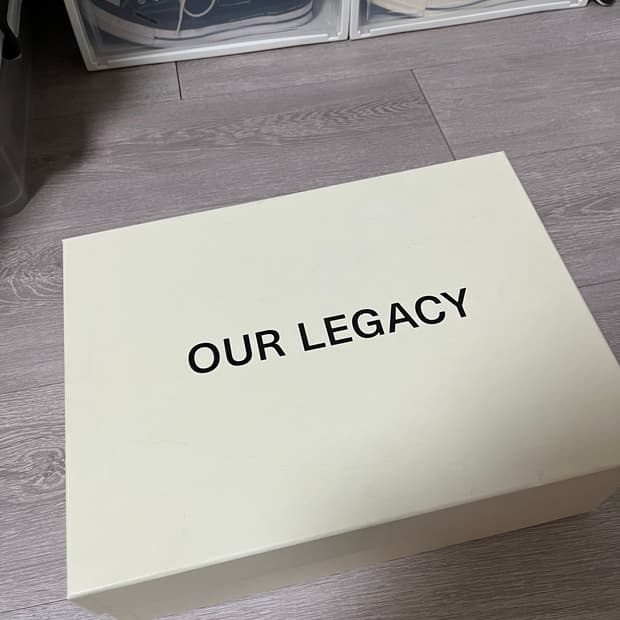 아워레가시 카미온 블랙 43