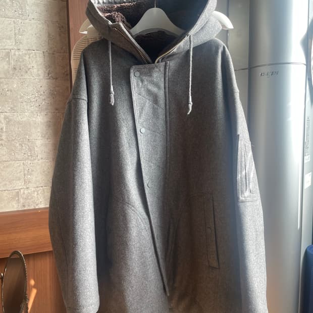 언코일 후드 코트