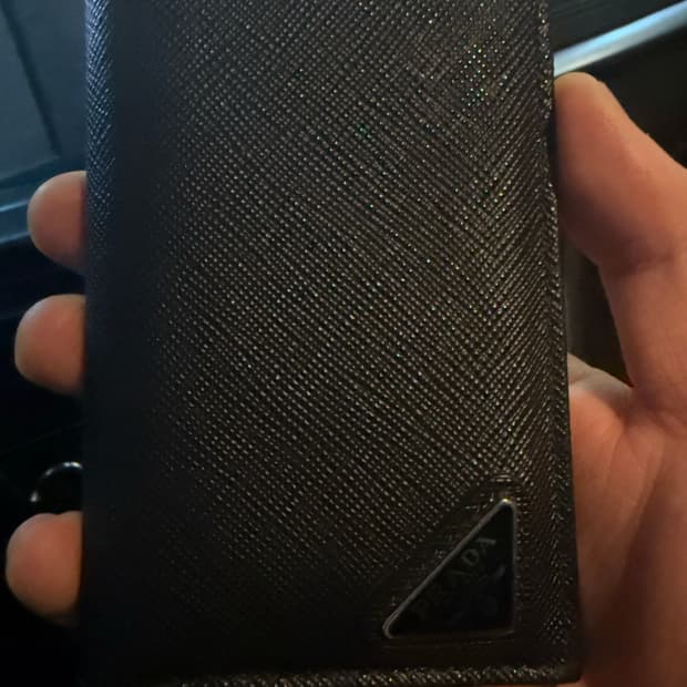 프라다 사피아노 카드지갑