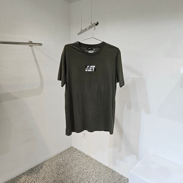 디젤 로고 반팔 티셔츠