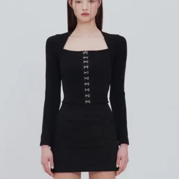 낫유어로즈 후크 스퀘어 탑