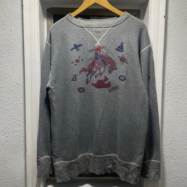 whitesvill by toyo enterprise sweat shir