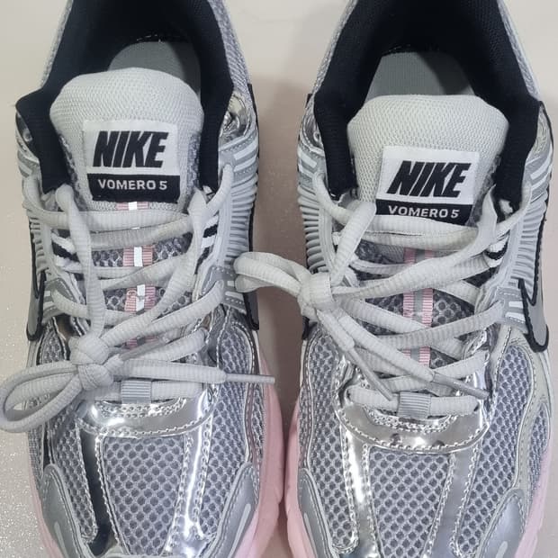 나이키 줌 보메로 5/240