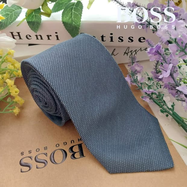 휴고보스 실크 다크블루 슬림 넥타이 7.5cm A~B등급 K1331
