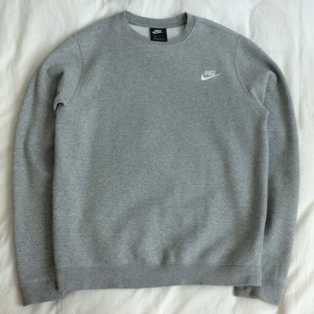 나이키 그레이 맨투맨