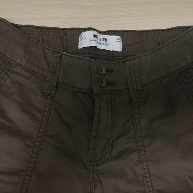 홀리스터 카고 세미 부츠컷 팬츠 브라운