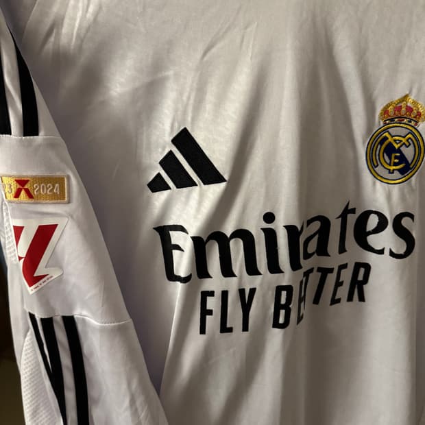 레알 23/24 벨링엄 유니폼 홈