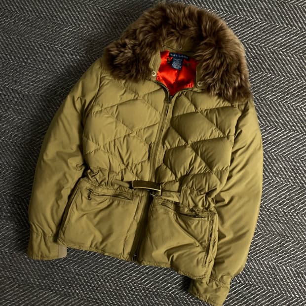 폴로 랄프로렌 우먼스 퀼팅 벨티드 라쿤 다운 패딩y 3006