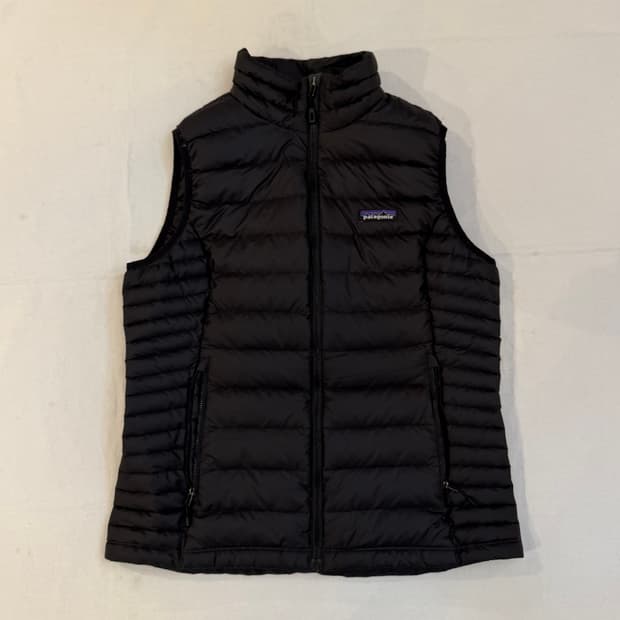 파타고니아 구스다운 경량패딩 조끼 블랙