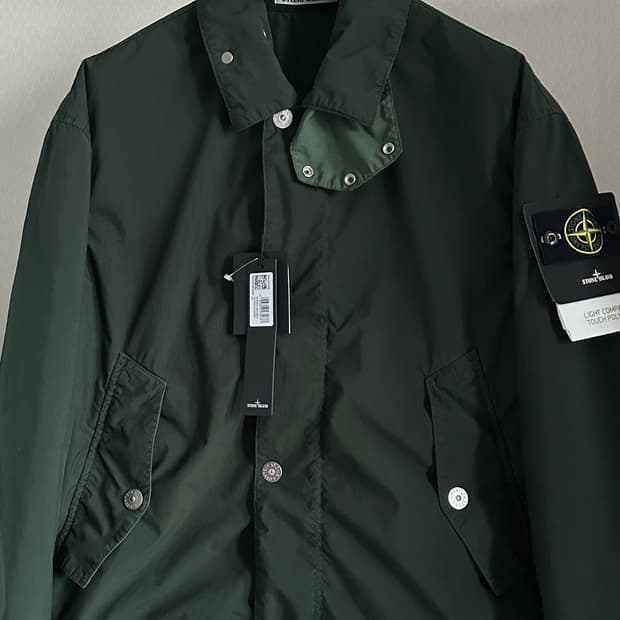 스톤아일랜드 라이트 컴팩트 poly-tc 자켓 25fw M(100)