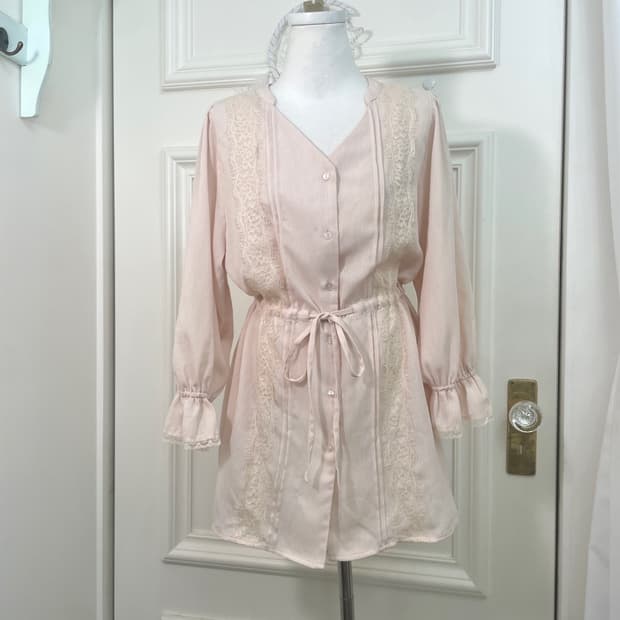 coralpink lace trim waist shirring blous