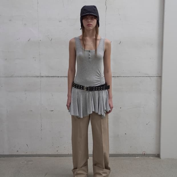 엘씨디씨티엠 프릴 슬리브리스 탑