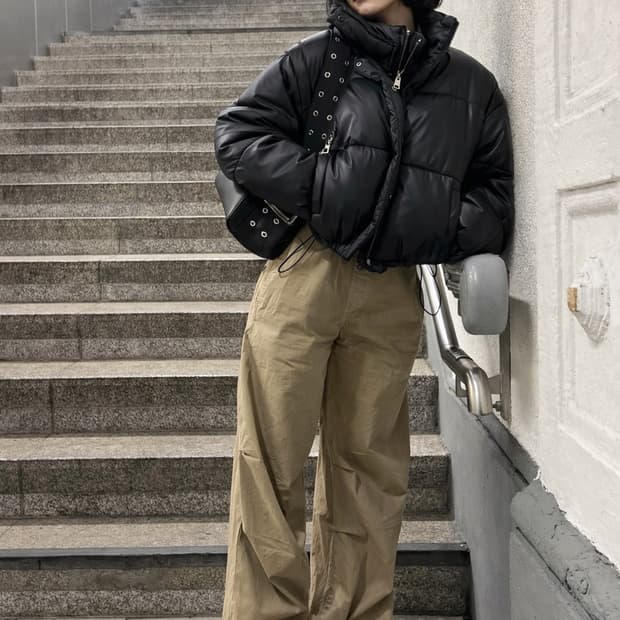 블랙 레더 숏패딩 free size