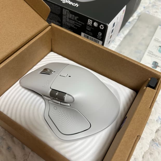 로지텍 mx master 4 화이트 새상품
