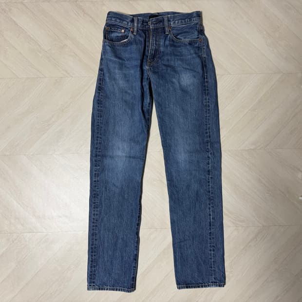 유니클로 레귤러핏 스트레이트 데님