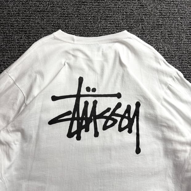 스투시 시그니처 빅로고 롱슬리브 3511