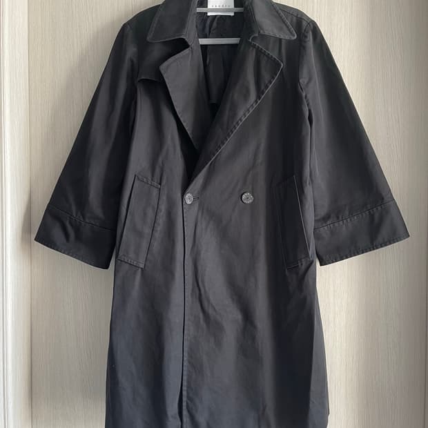 산드로 여성 블랙 트렌치 코트 38