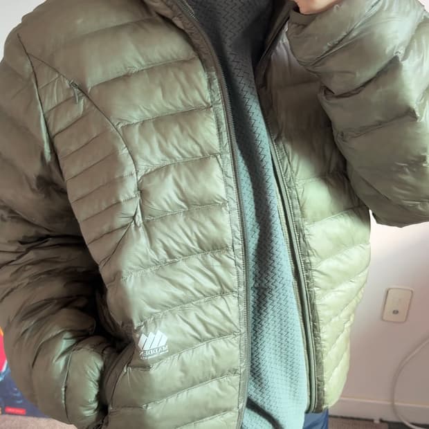 플리마켓🔥 매든 마리포사 라이트 경량패딩 카키