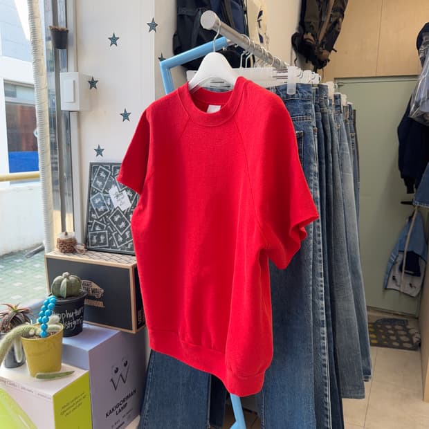 Tultex cutting sweatshirts