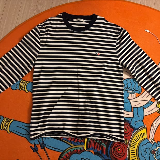 메종키츠네 스트라이프 슬리브